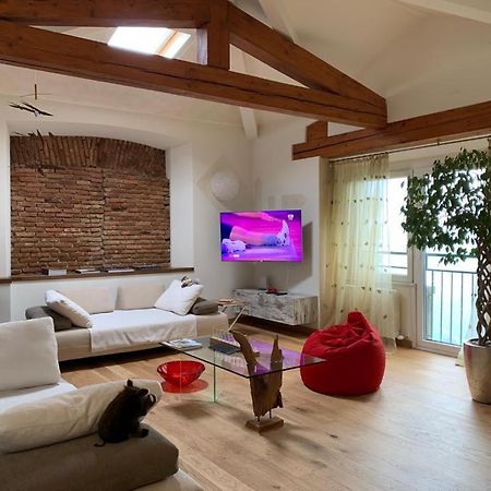 The Cherry Garden House Loft Lusso Lägenhet Brunate Exteriör bild