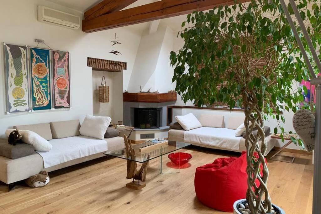 The Cherry Garden House Loft Lusso Lägenhet Brunate Exteriör bild